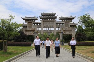 宜春市政協(xié)主席李逸翔視察仁和集團